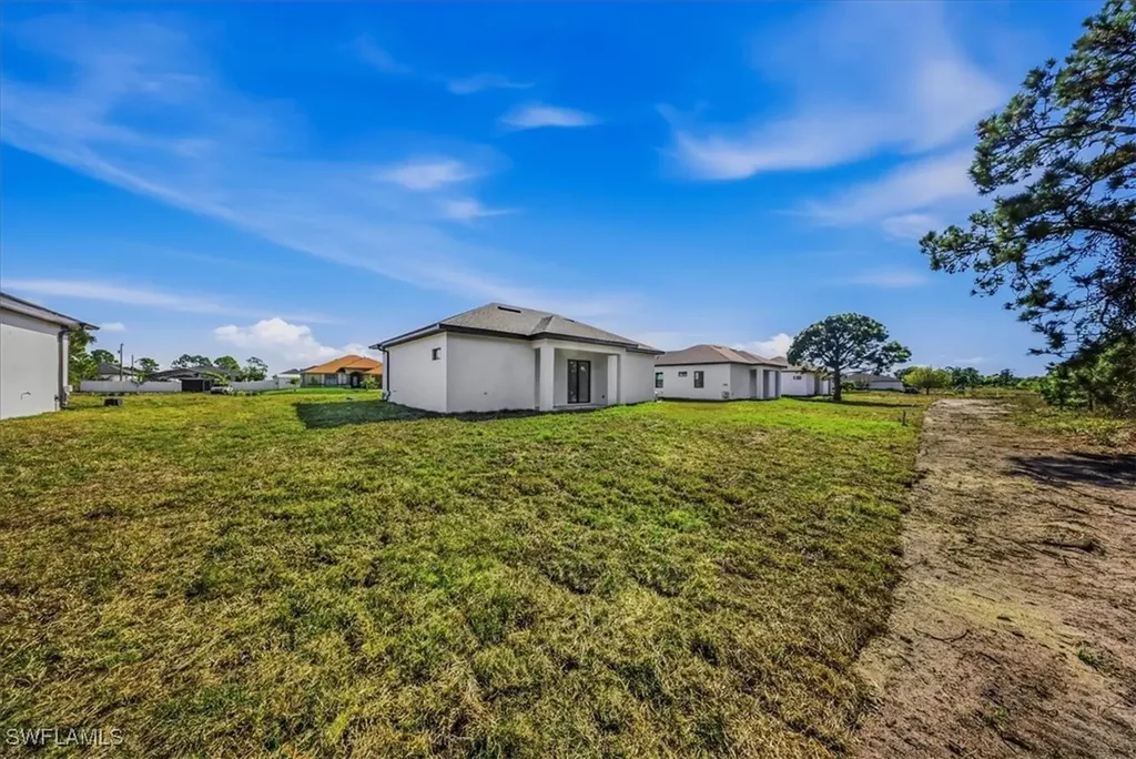 762 Bianca Avenue S Lehigh Acres FL 33974