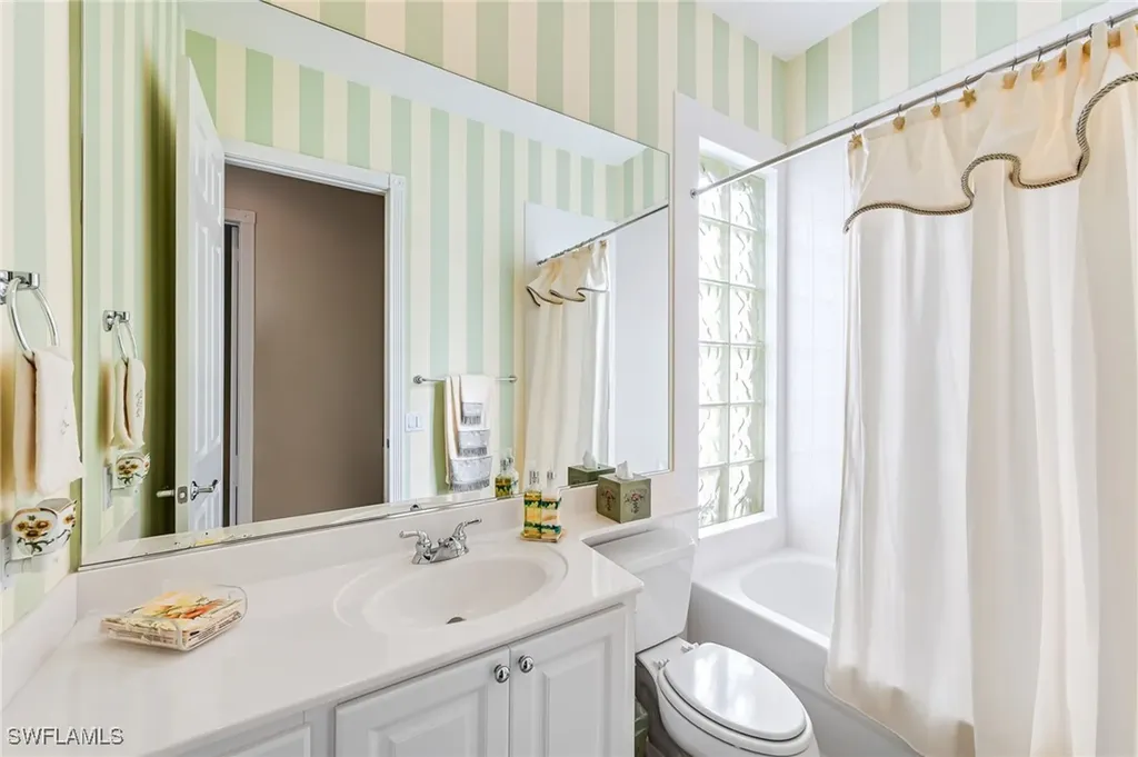 7013 Leopardi Court Naples FL 34114