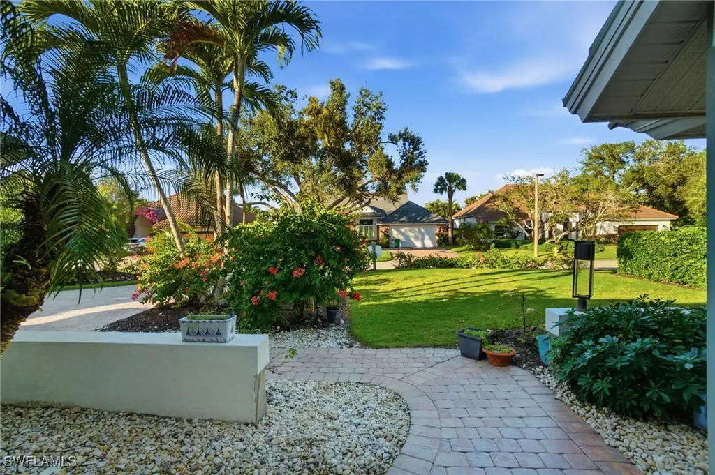 716 Pitch Apple Lane Naples FL 34108