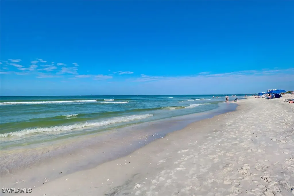 716 Pitch Apple Lane Naples FL 34108