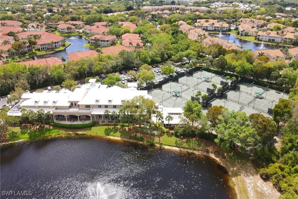 716 Pitch Apple Lane Naples FL 34108