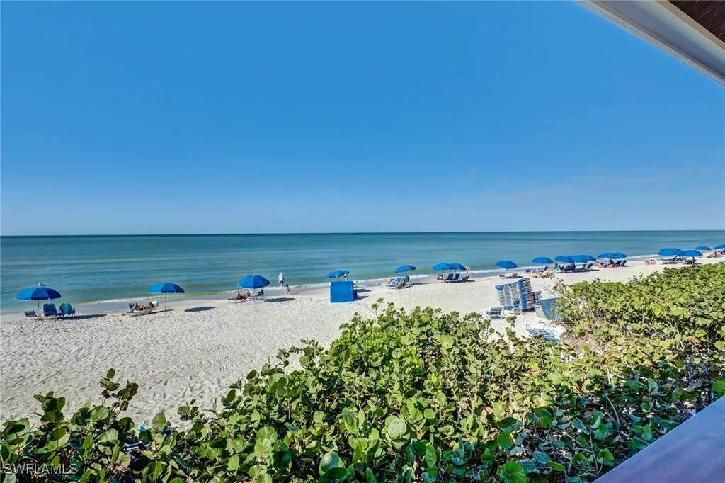 716 Pitch Apple Lane Naples FL 34108