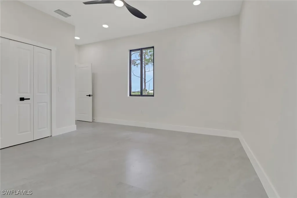 4503 15th Street SW Lehigh Acres FL 33973