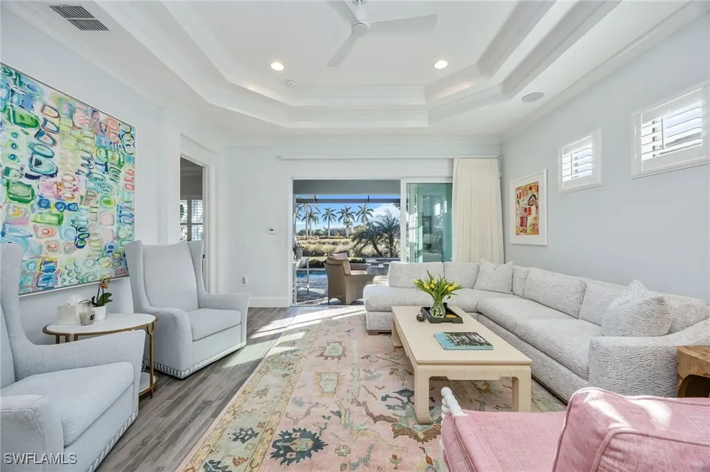 5672 Highbourne Drive Naples FL 34113