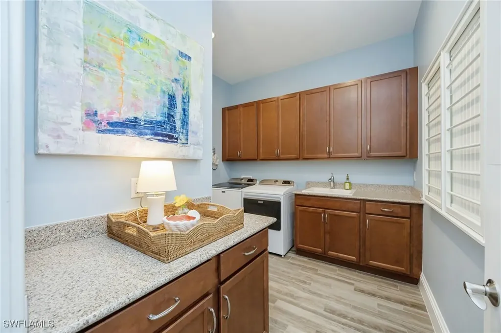 5672 Highbourne Drive Naples FL 34113