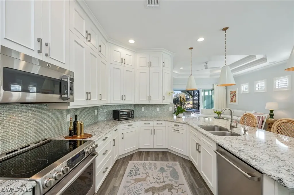 5672 Highbourne Drive Naples FL 34113
