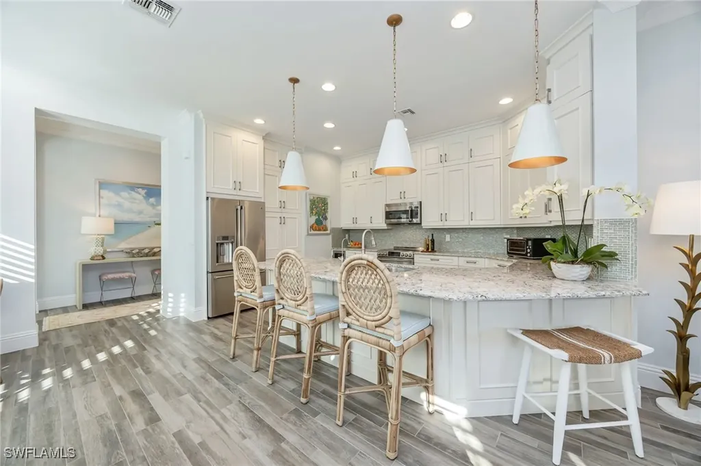 5672 Highbourne Drive Naples FL 34113