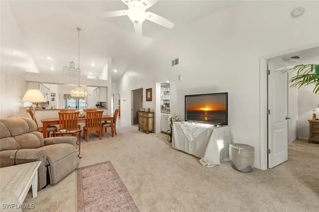 470 Country Hollow Court Naples FL 34104