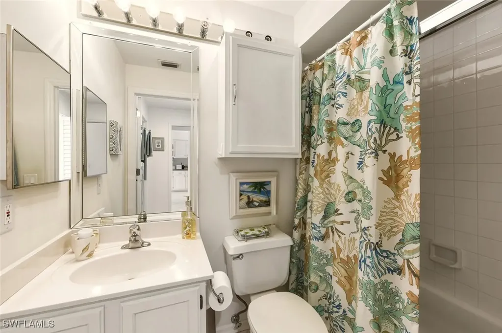 470 Country Hollow Court Naples FL 34104