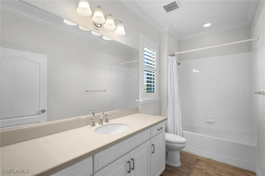 6934 Avalon Circle Naples FL 34112