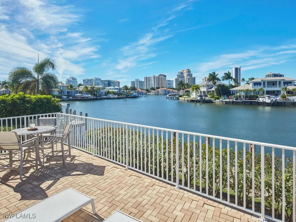 4419 Crayton Road Naples FL 34103