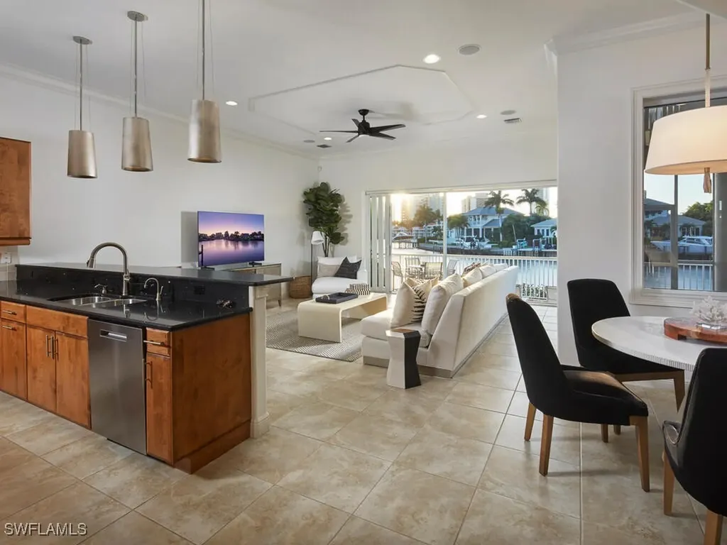 4419 Crayton Road Naples FL 34103