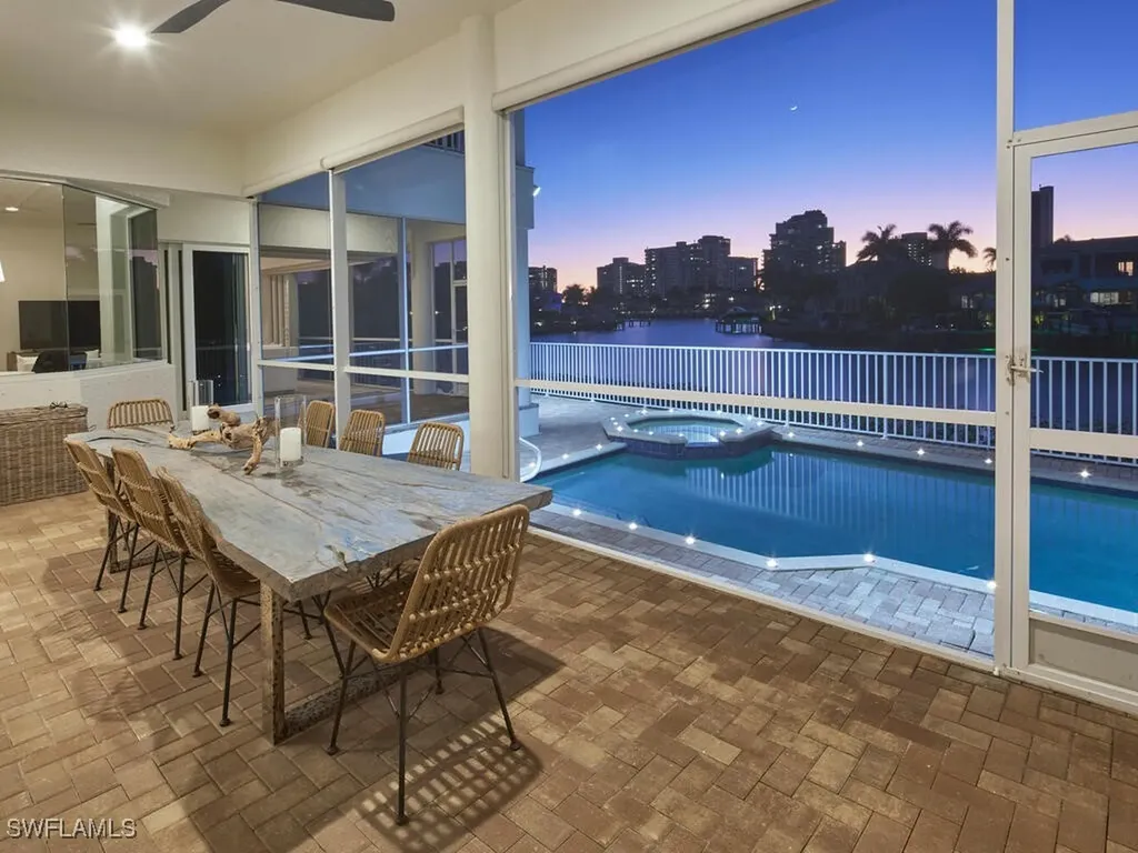 4419 Crayton Road Naples FL 34103