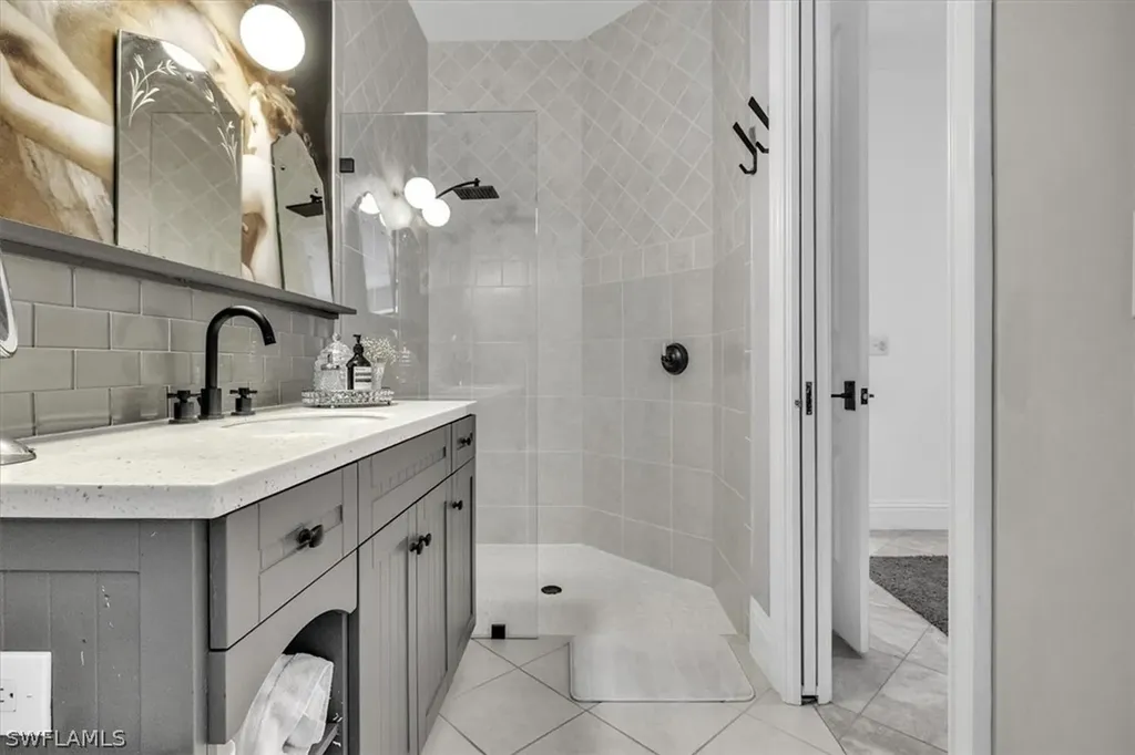 3841 River Point Drive Fort Myers FL 33905