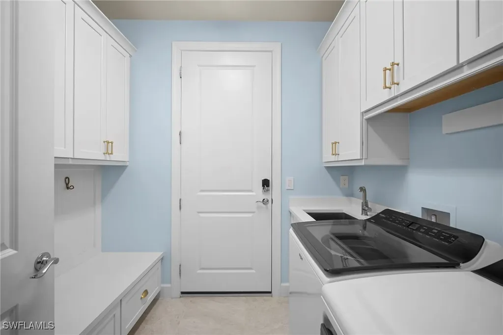 9774 Everglades Drive Naples FL 34120