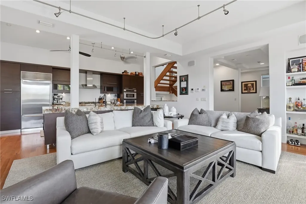 340 12th Avenue S Naples FL 34102