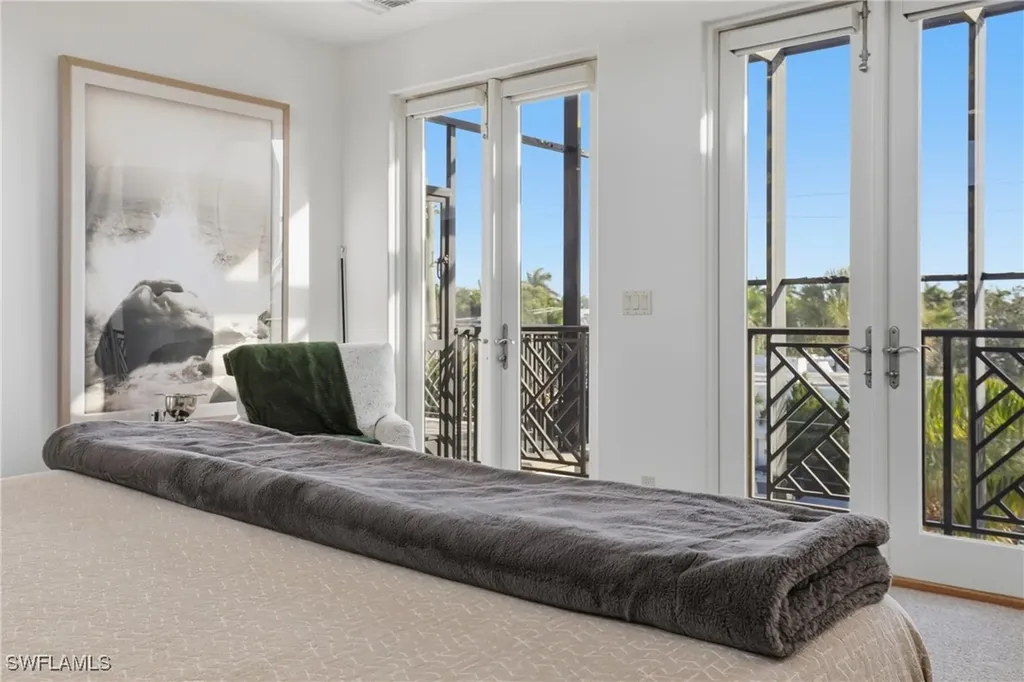 340 12th Avenue S Naples FL 34102