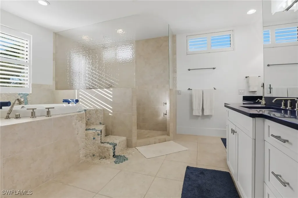 340 12th Avenue S Naples FL 34102