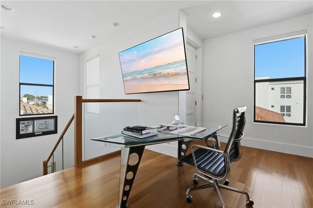 340 12th Avenue S Naples FL 34102