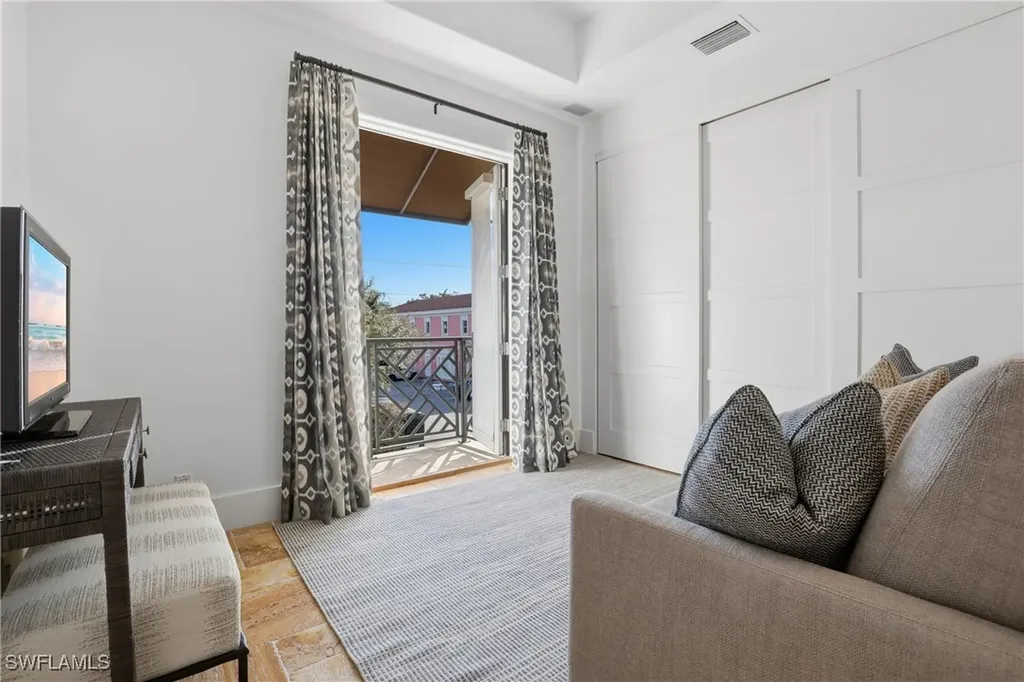 340 12th Avenue S Naples FL 34102