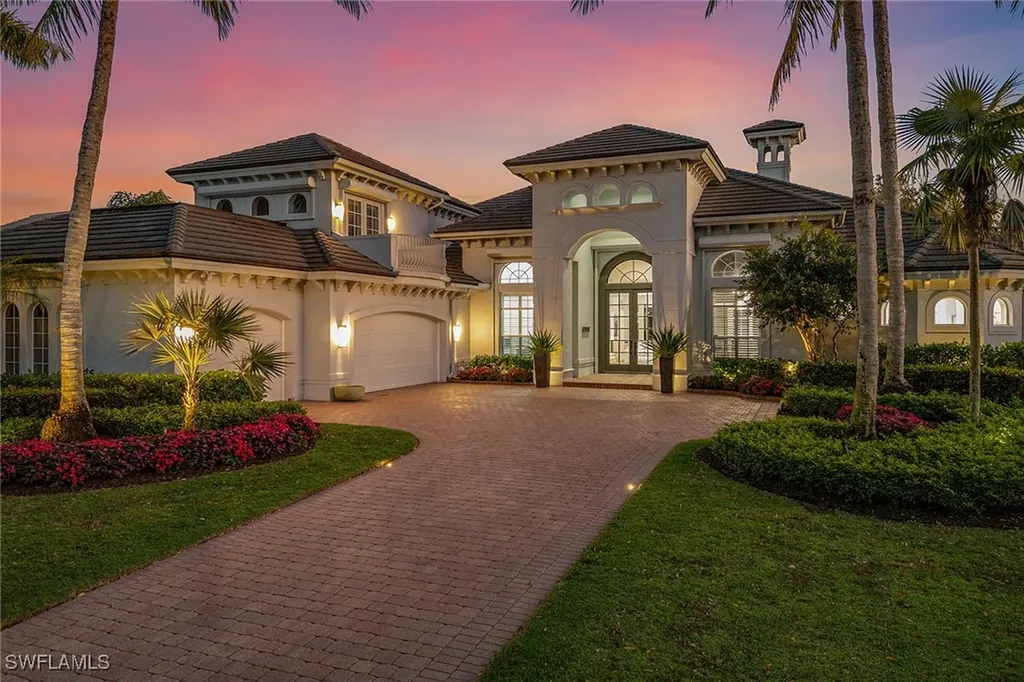 Naples FL, 538 Riviera Drive
