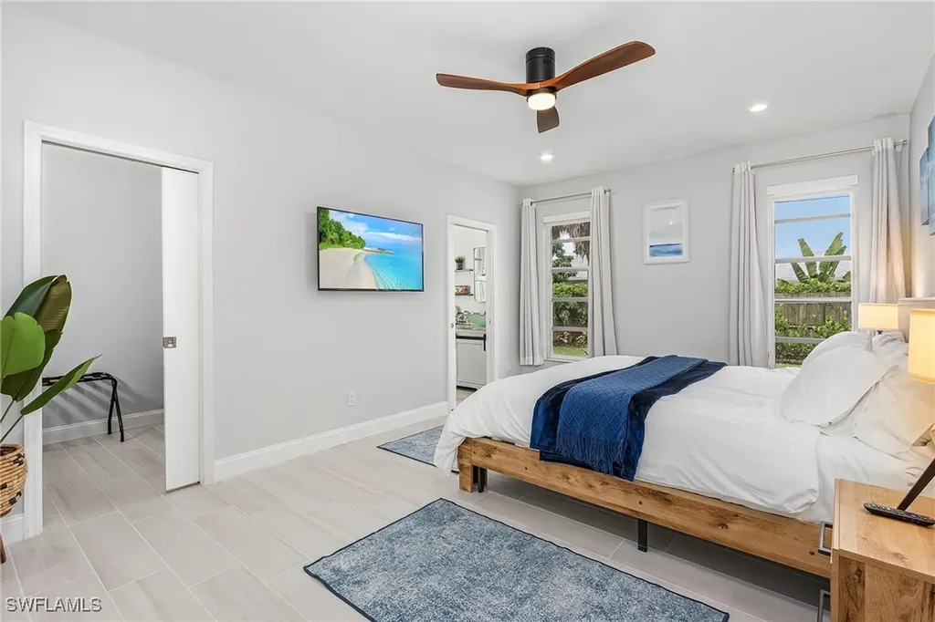794 95th Avenue N Naples FL 34108