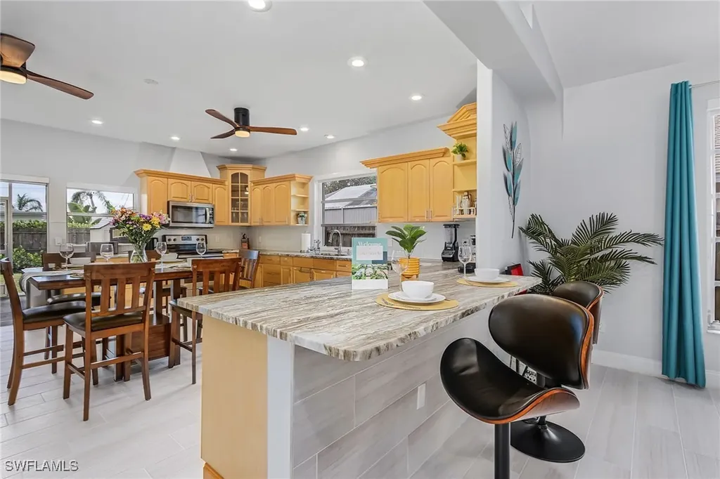 794 95th Avenue N Naples FL 34108