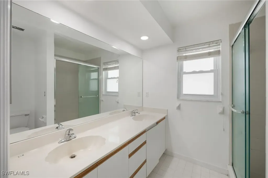 815 Gulf Pavilion Drive Naples FL 34108