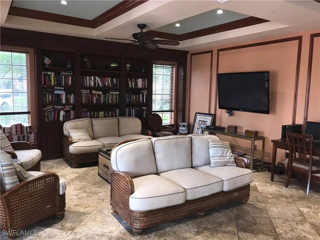 1260 Wildwood Lakes Boulevard Naples FL 34104