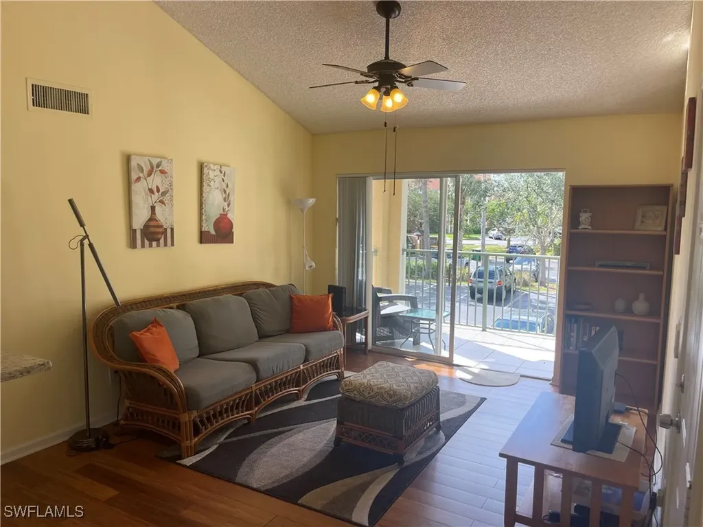 1260 Wildwood Lakes Boulevard Naples FL 34104