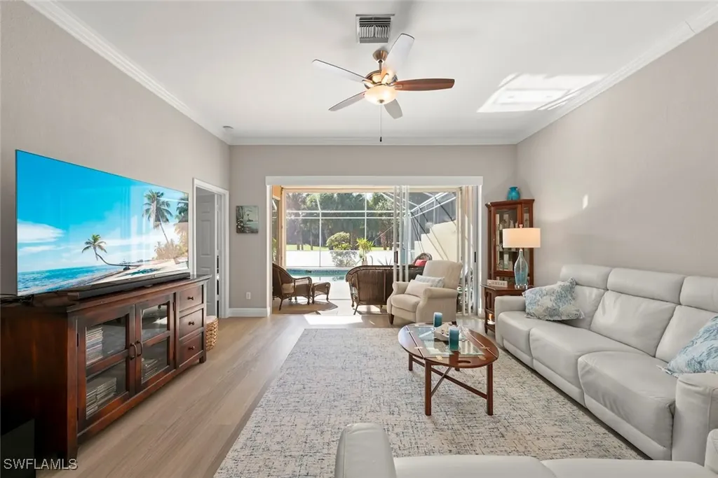 3653 Periwinkle Way Naples FL 34114