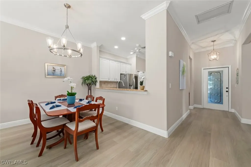 3653 Periwinkle Way Naples FL 34114