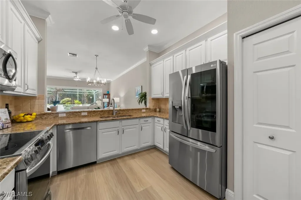3653 Periwinkle Way Naples FL 34114