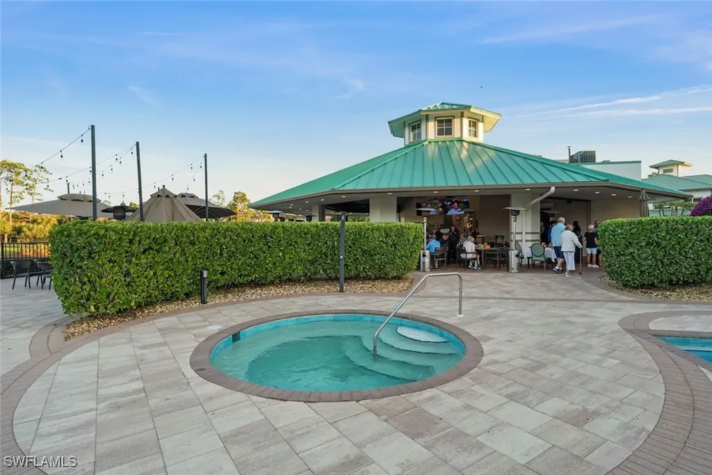 3653 Periwinkle Way Naples FL 34114