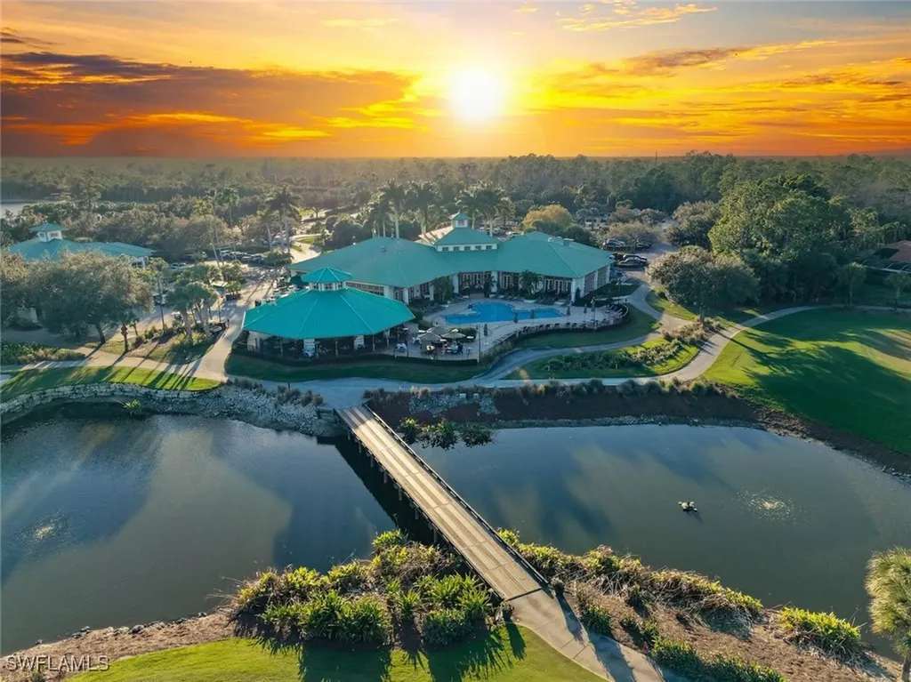 3653 Periwinkle Way Naples FL 34114