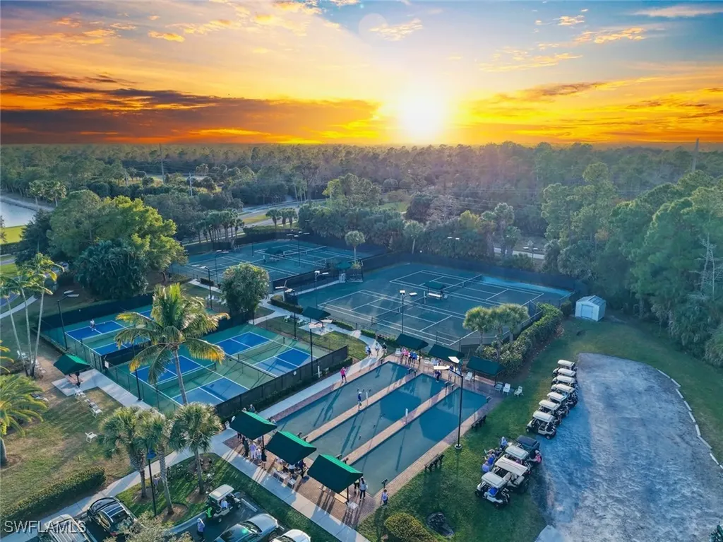 3653 Periwinkle Way Naples FL 34114