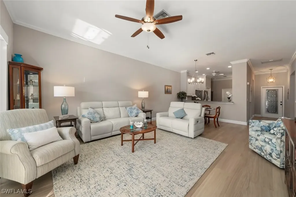 3653 Periwinkle Way Naples FL 34114