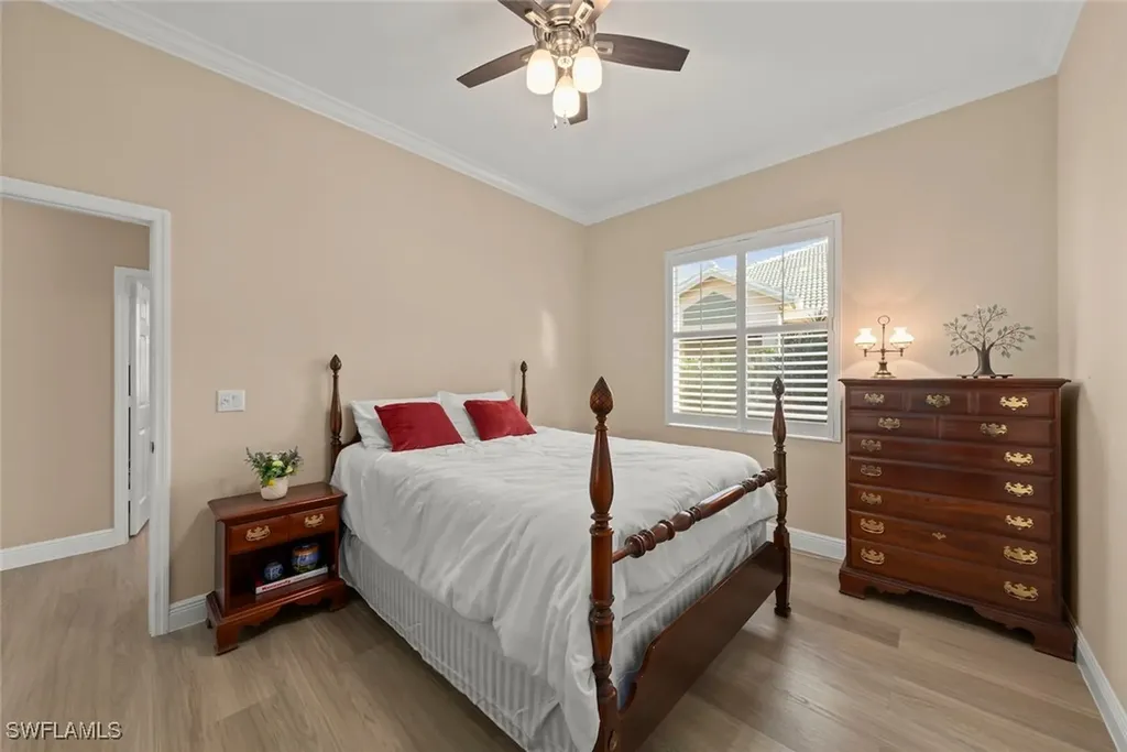 3653 Periwinkle Way Naples FL 34114