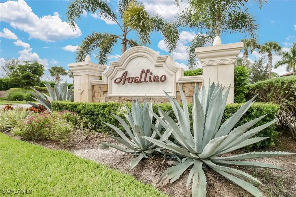 9514 Avellino Way Naples FL 34113