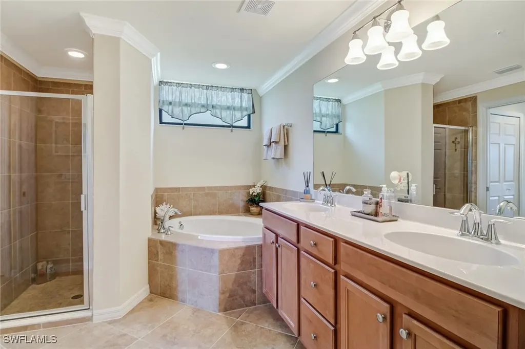 9514 Avellino Way Naples FL 34113