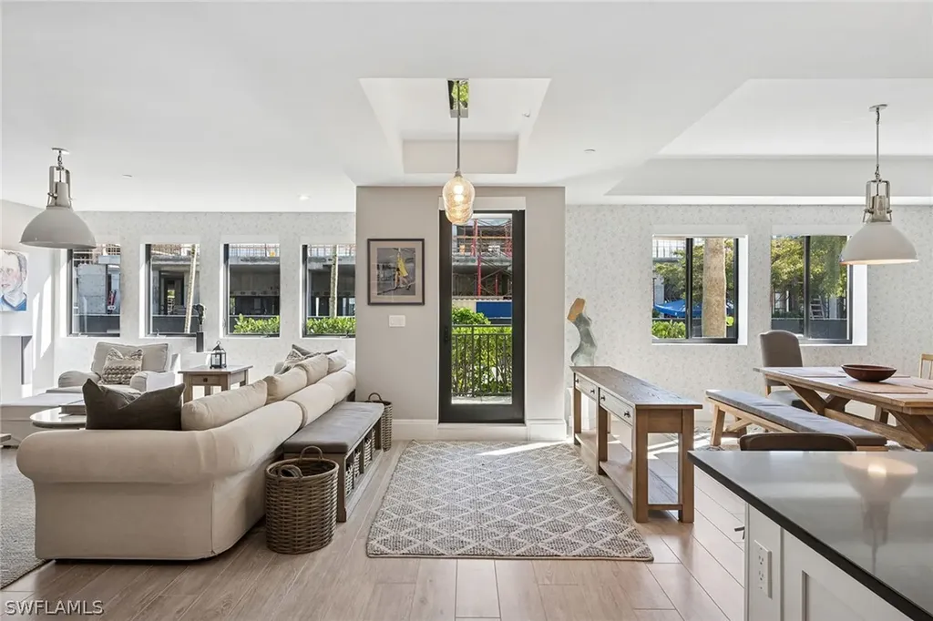 1135 3rd Avenue S Naples FL 34102