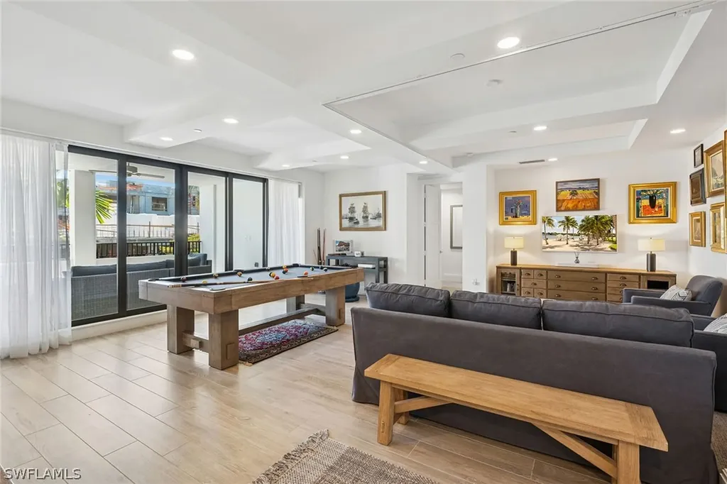 1135 3rd Avenue S Naples FL 34102