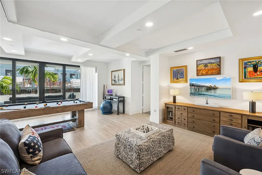 1135 3rd Avenue S Naples FL 34102