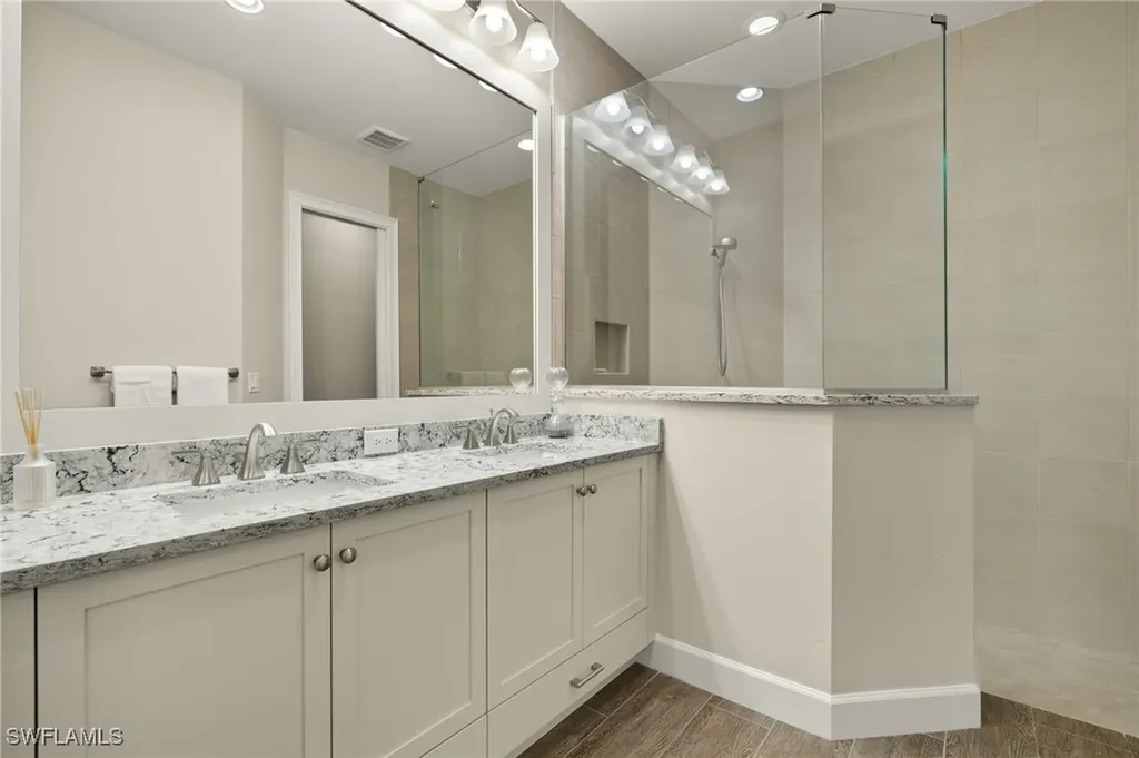 6431 Negril Isle Drive Naples FL 34113