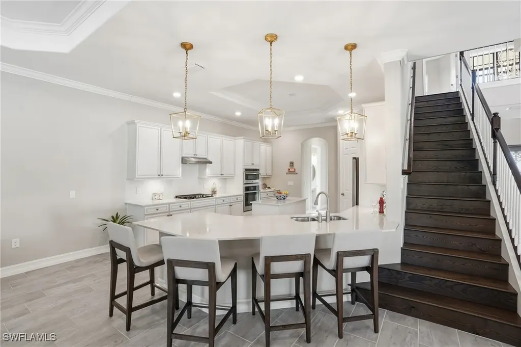 2235 Somerset Place Naples FL 34120