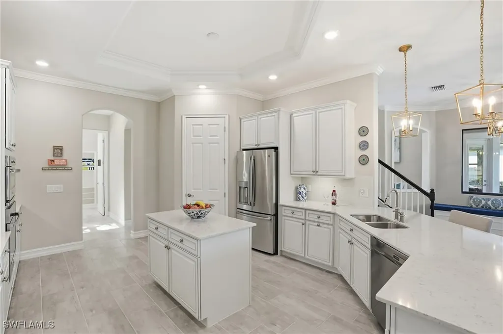 2235 Somerset Place Naples FL 34120