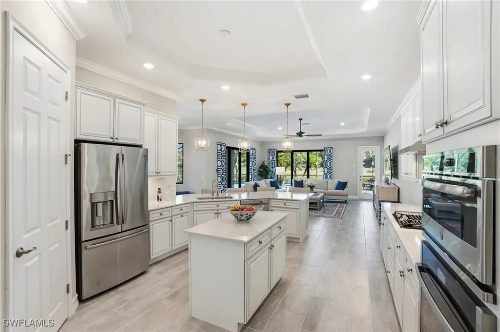 2235 Somerset Place Naples FL 34120
