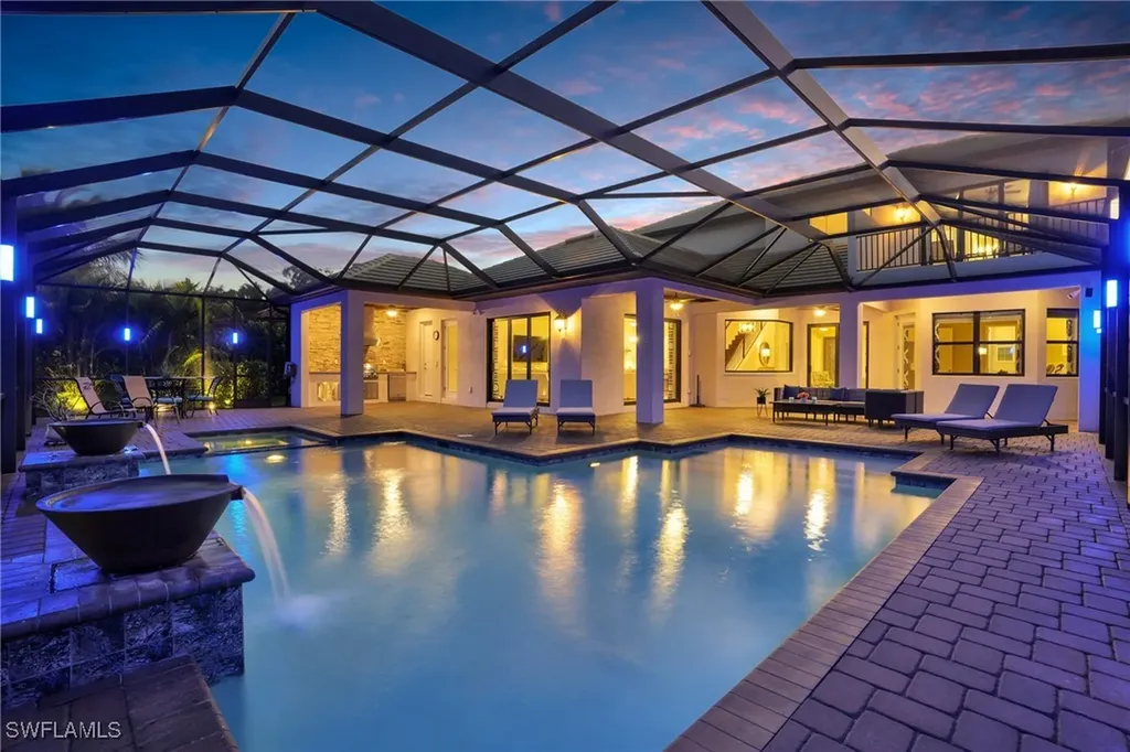 2235 Somerset Place Naples FL 34120