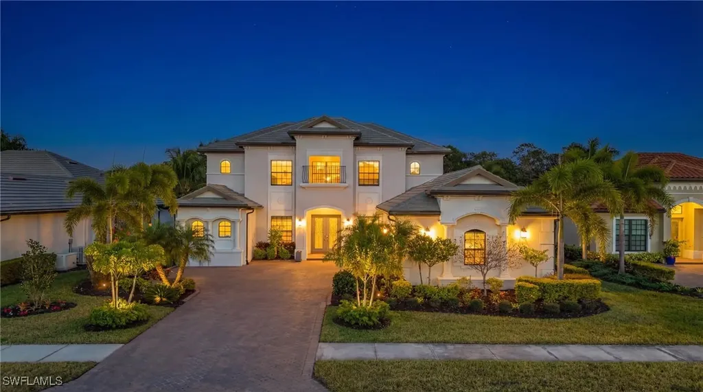 2235 Somerset Place Naples FL 34120