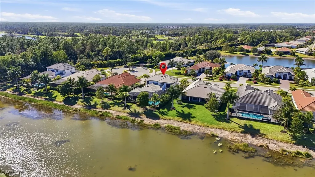 2235 Somerset Place Naples FL 34120